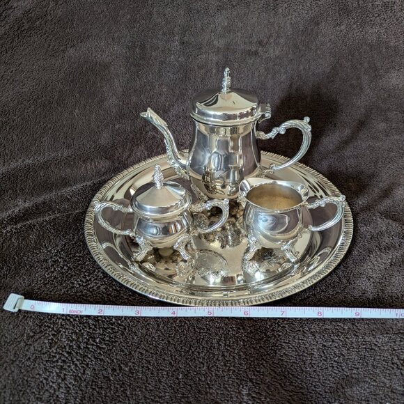 CHILD'S SILVER-PLATE TEA SET - Picture 2 of 4